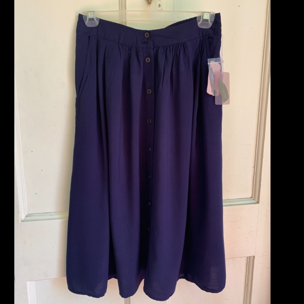 Brand New Solid Navy Skirt Knee Long
